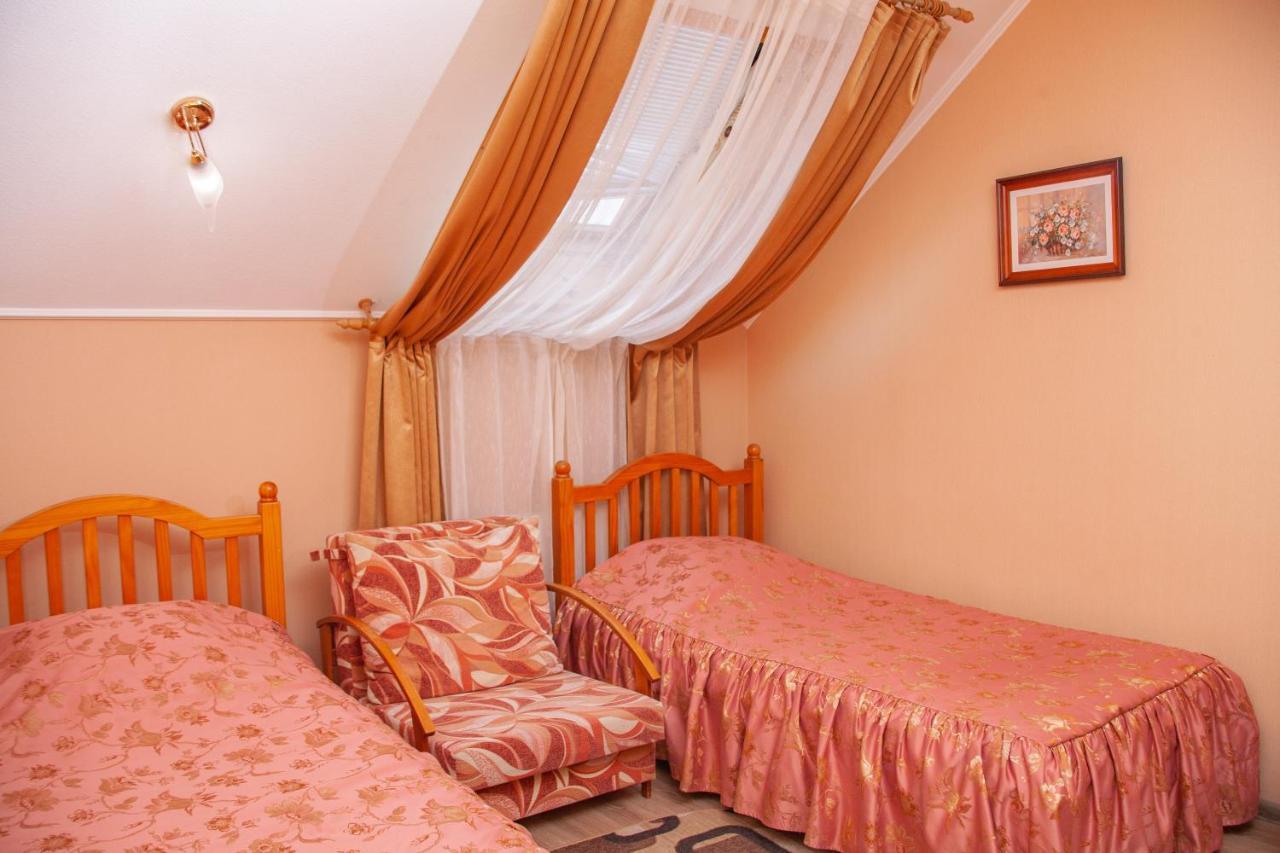 Hotel Piligrim 3 Mikolajiv Kültér fotó