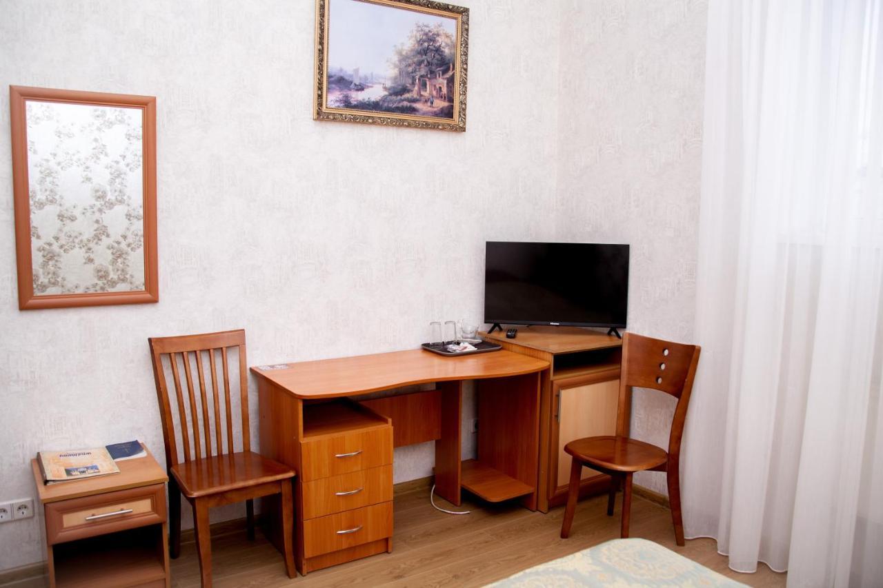 Hotel Piligrim 3 Mikolajiv Kültér fotó