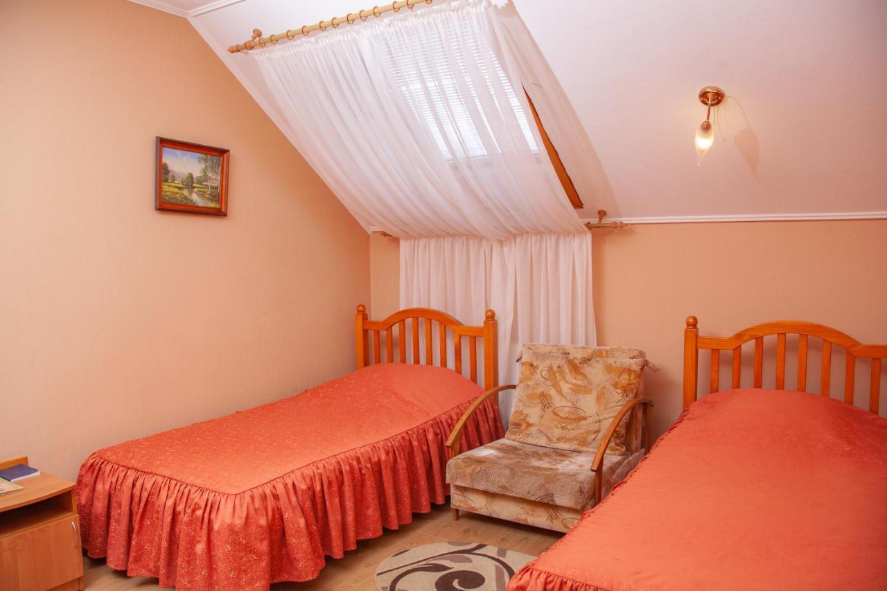 Hotel Piligrim 3 Mikolajiv Kültér fotó