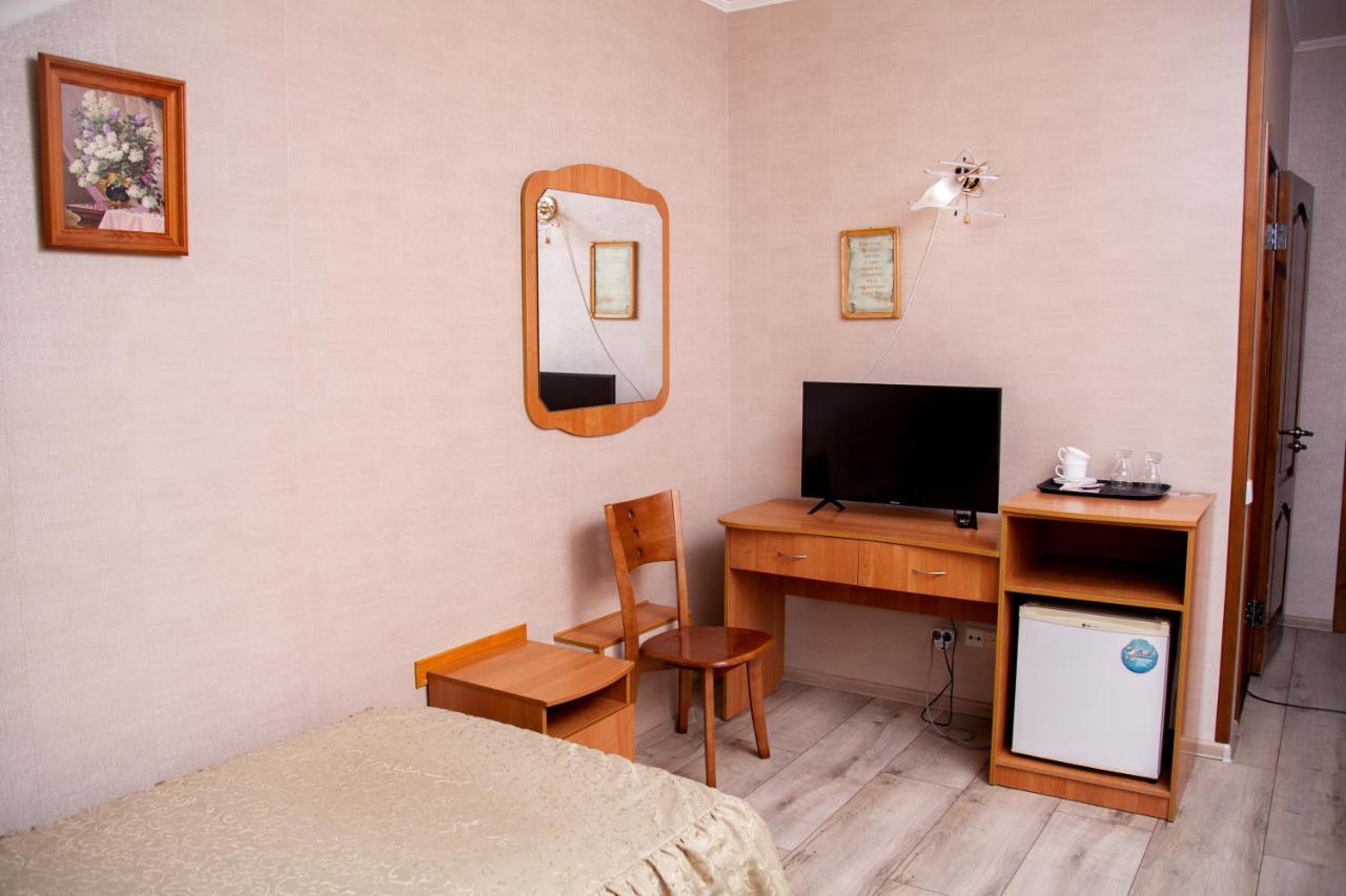 Hotel Piligrim 3 Mikolajiv Kültér fotó