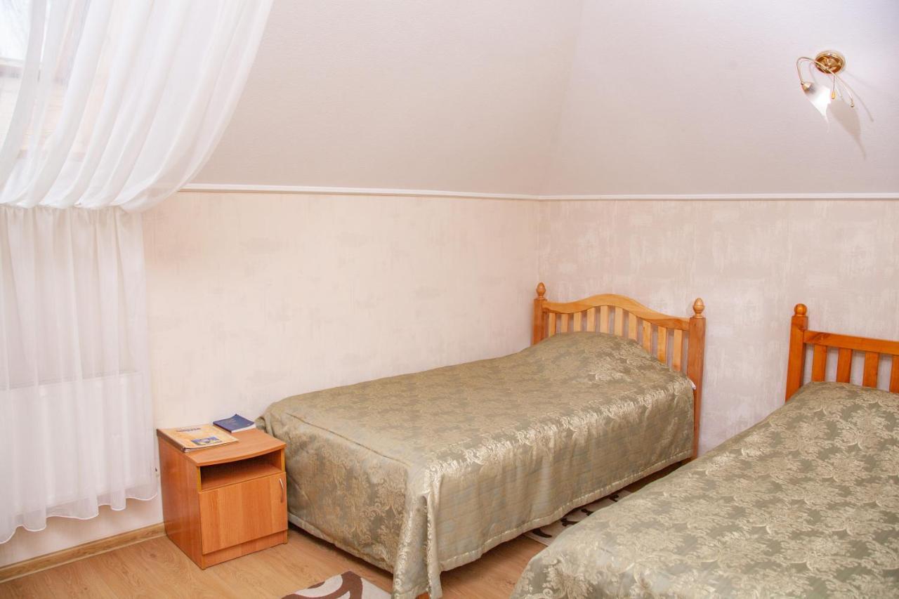 Hotel Piligrim 3 Mikolajiv Kültér fotó